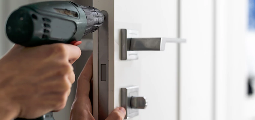 Locksmith For Lock Replacement Near Me in Yorba Linda, CA